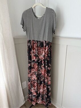 Pulse BoutiqueTop & Floral Maxi Dress